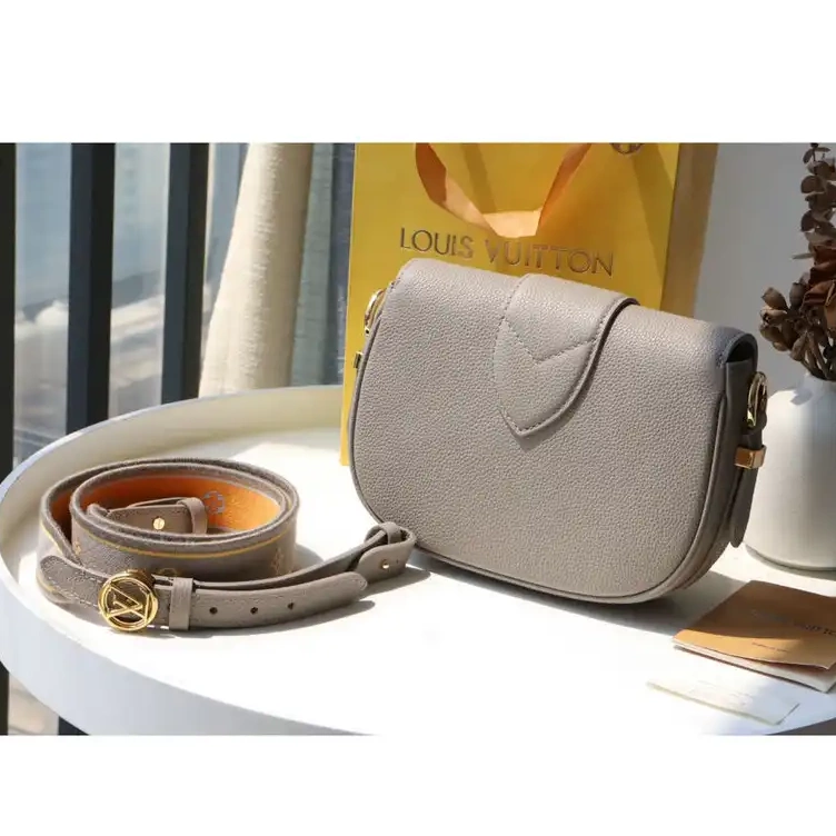Fashionrepsfam ru Bag 2110DJ0045 LV 0612